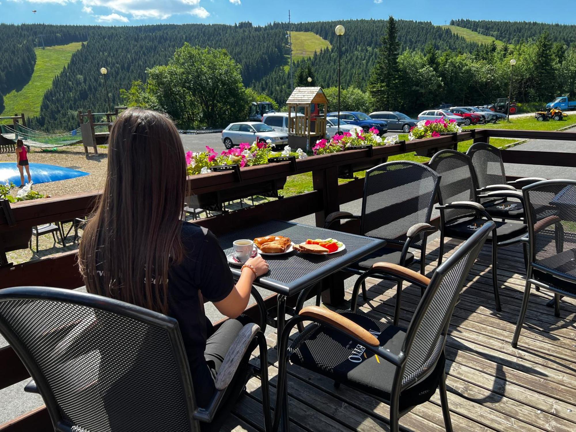 Hotel Cervenohorske Sedlo Loučná nad Desnou Bagian luar foto