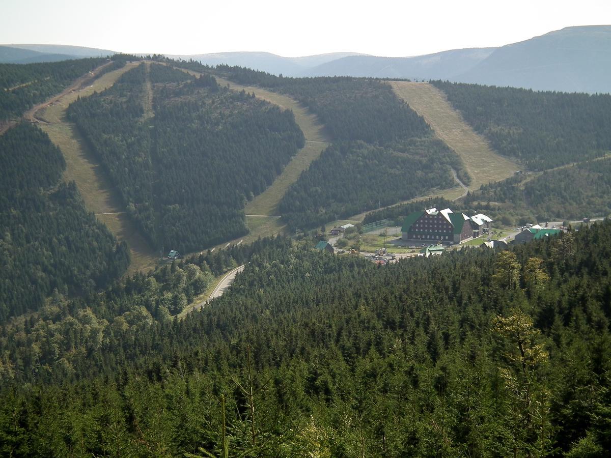 Hotel Cervenohorske Sedlo Loučná nad Desnou Bagian luar foto