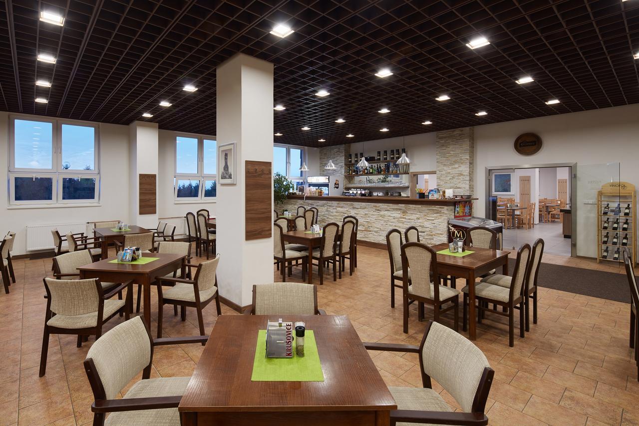 Hotel Cervenohorske Sedlo Loučná nad Desnou Bagian luar foto