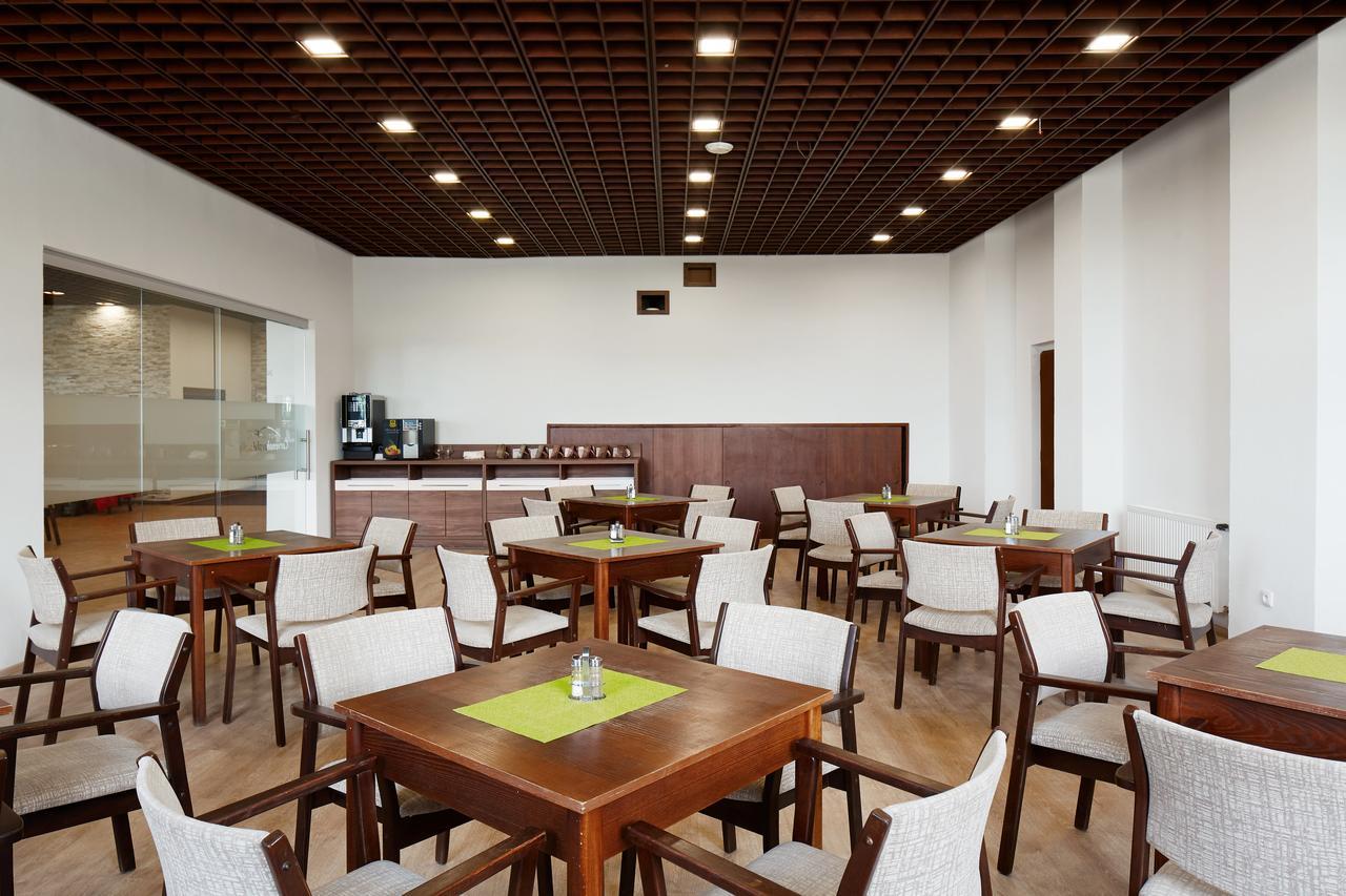 Hotel Cervenohorske Sedlo Loučná nad Desnou Bagian luar foto