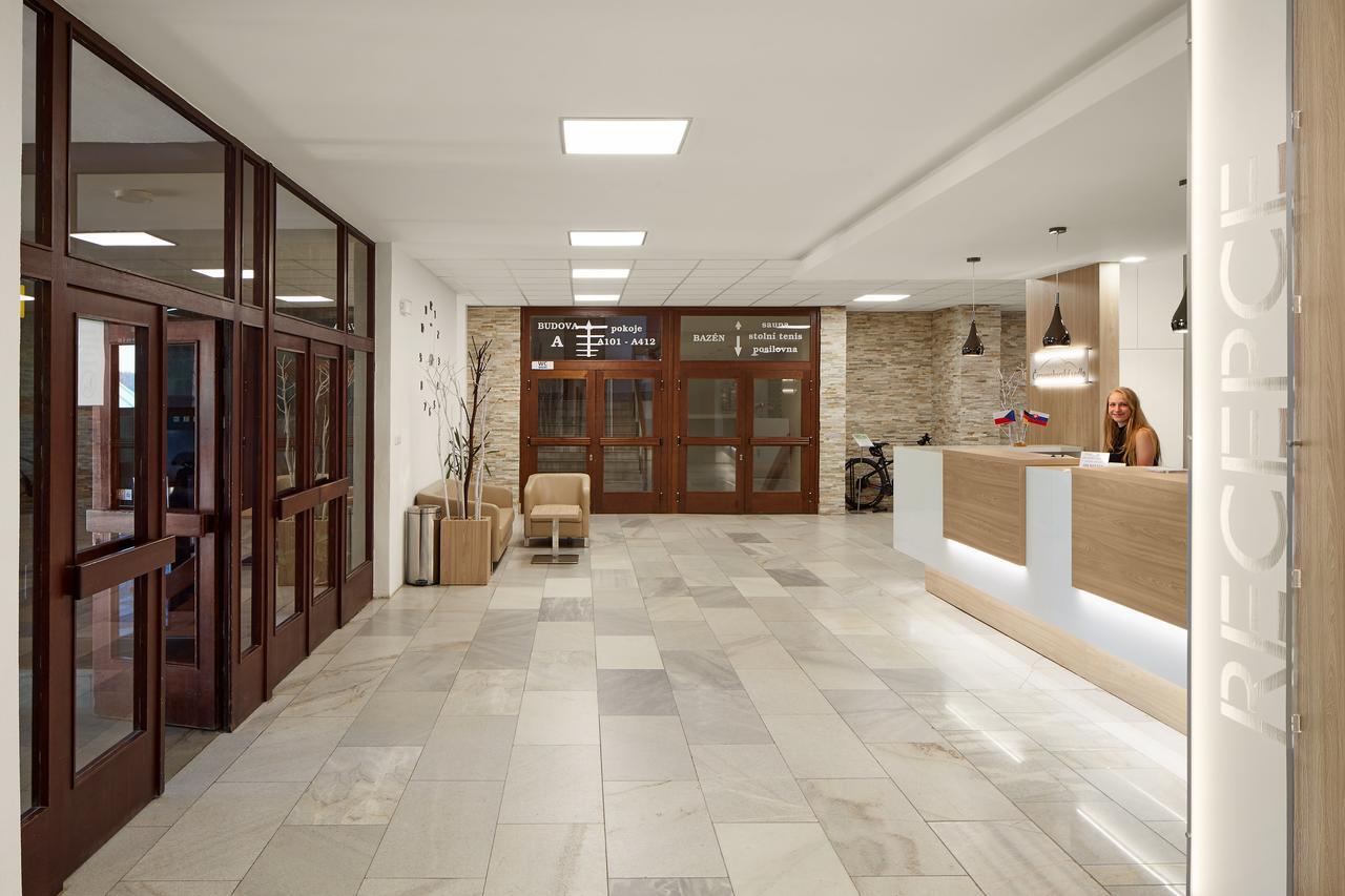 Hotel Cervenohorske Sedlo Loučná nad Desnou Bagian luar foto